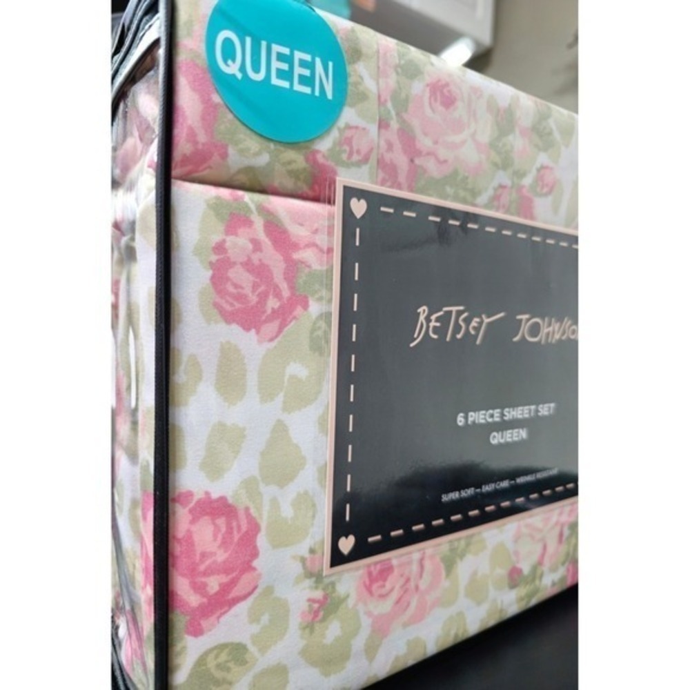 Betsey Johnson Queen Sheet Set 6 Piece Floral Leopard Pink Green Coquette NWT